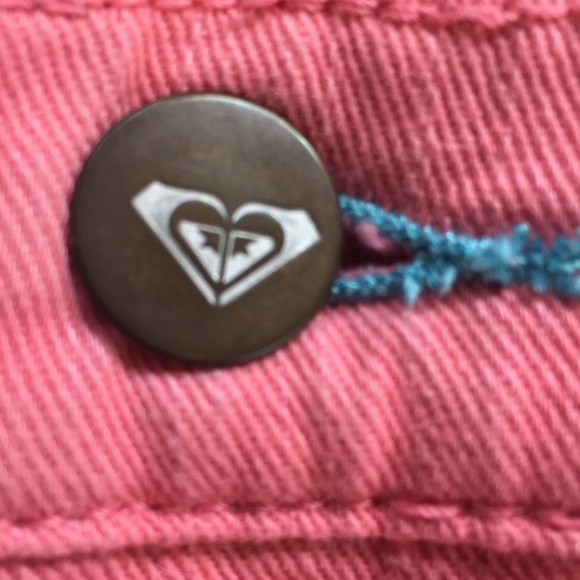 Pink Roxy denim shorts - Picture 5 of 6